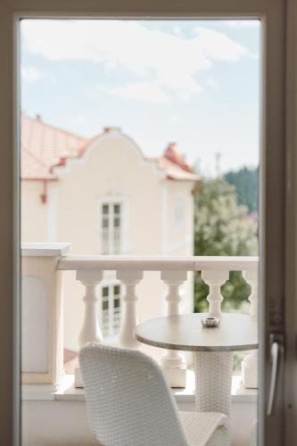 Deluxe Suite with Spa Bath