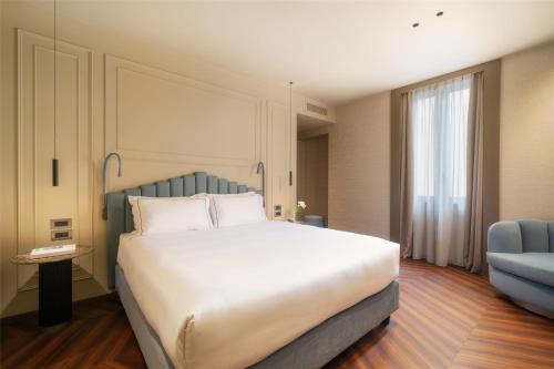 Executive King Room 