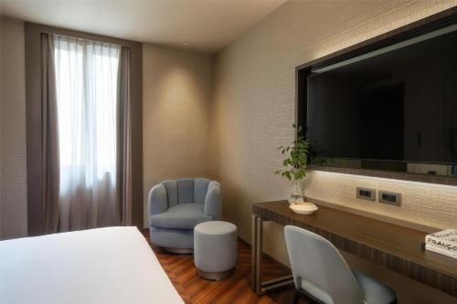 Executive King Room 
