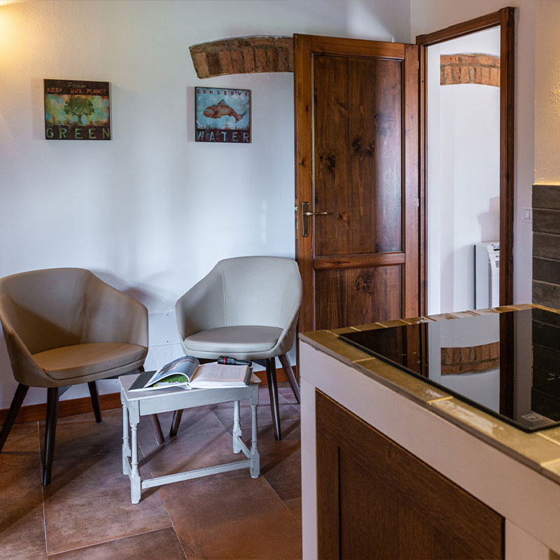 One-Bedroom Apartment (Cicalino 5)
