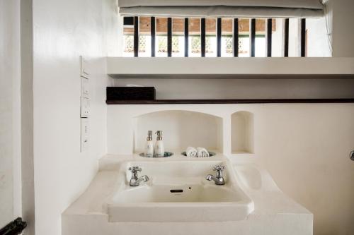 No. 5 Guest Bedroom