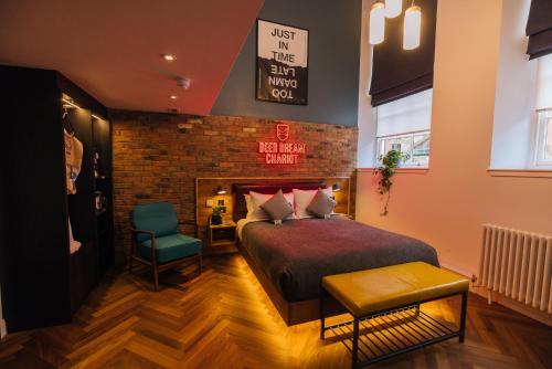 Accessible Punk Suite