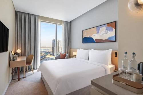 Deluxe Room King - City view