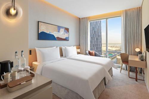 Deluxe Room Twin - City View