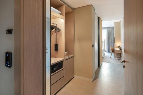 Deluxe Room King Burj Khalifa View