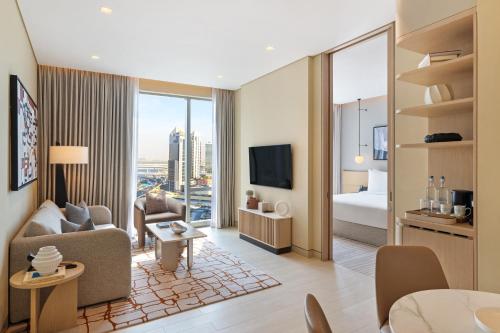 Premier Suite, City View