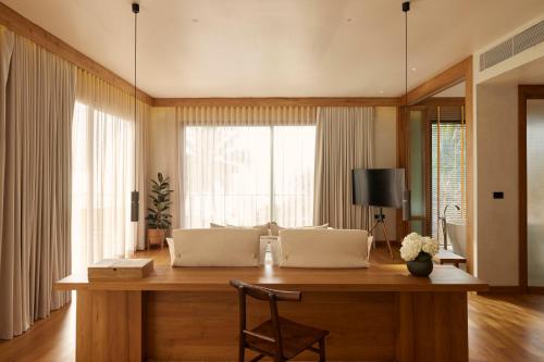 Suite with Sea View