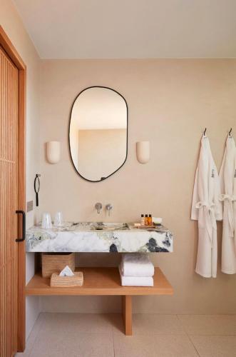 Signature Room