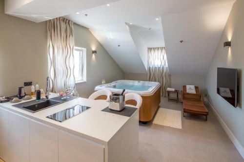 Premium Suite