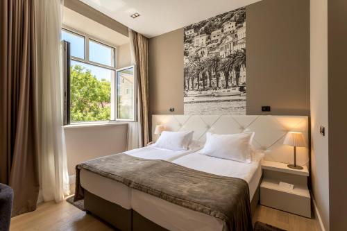 Superior Double Room with City View and with Free Spa Access