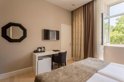 Superior Double Room with City View and with Free Spa Access