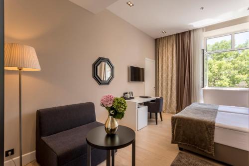 Superior Double Room with City View and with Free Spa Access