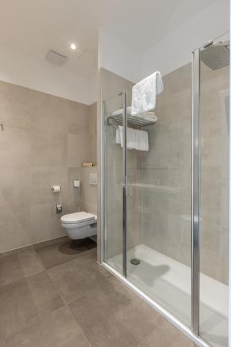 Superior King Suite