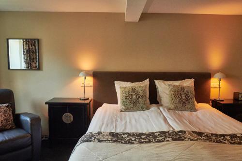 Deluxe Double Room with Bath