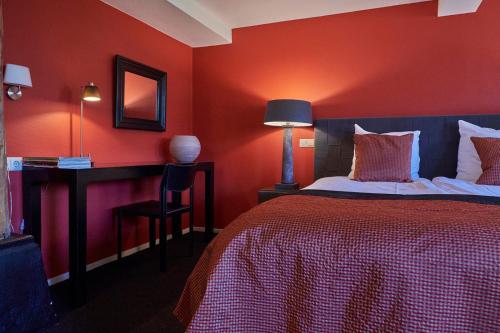 Deluxe Double Room with Bath