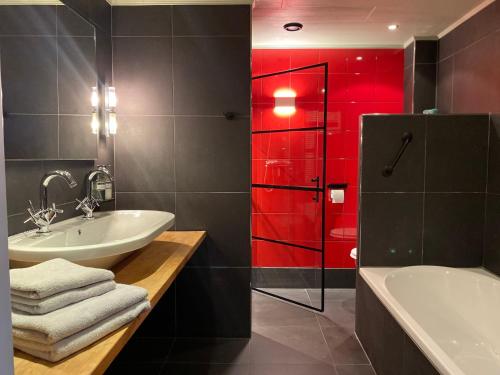 Deluxe Double Room with Bath