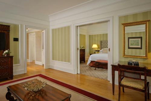 1 Bedroom Suite, 2 Double