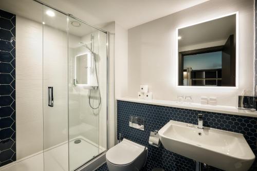 Terrace King Room