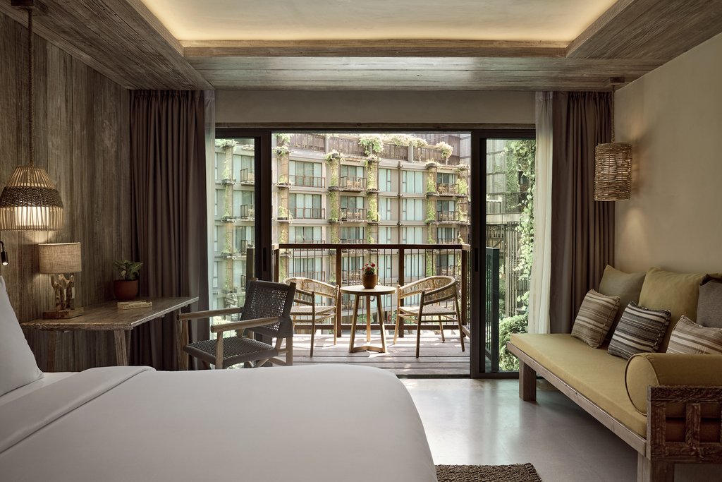 1 Bedroom Suite Pool View