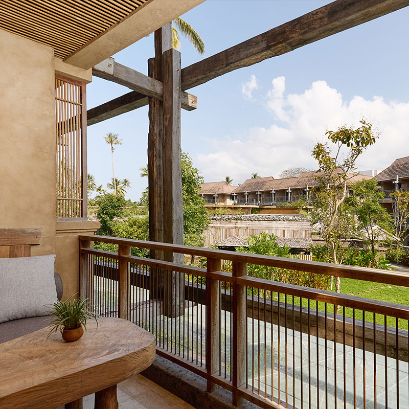 1 King Premium Garden View