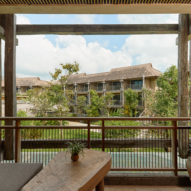 1 King Premium Garden View