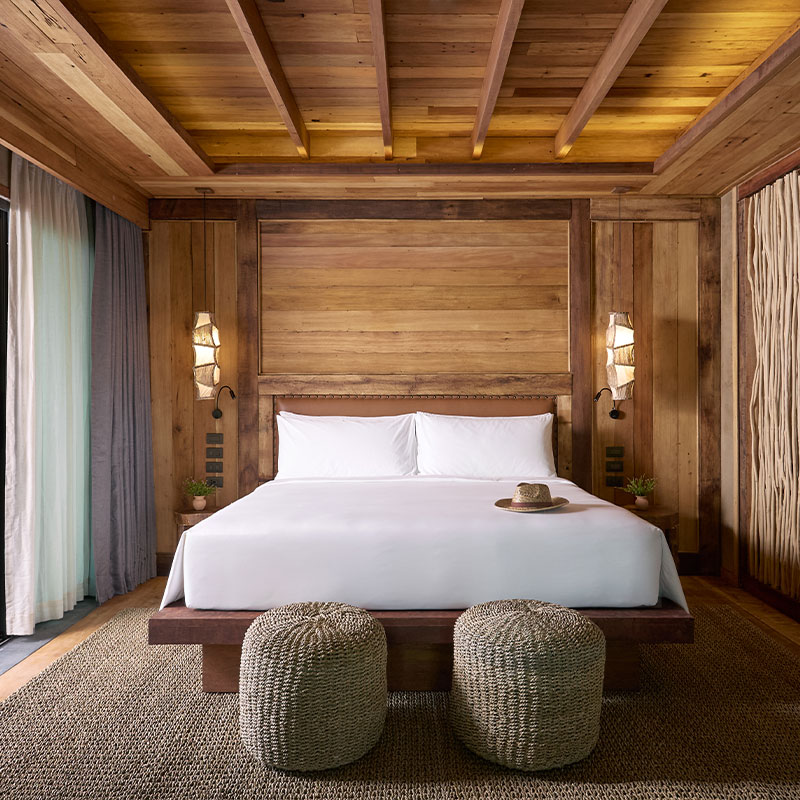 1 King Suite Sea View
