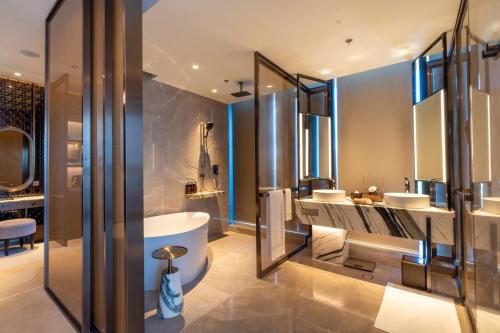 Executive King Balcony 