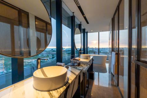 Arjuna Junior Suite