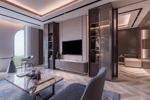 Arjuna Junior Suite