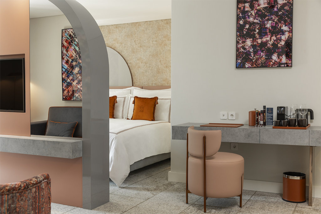 1 King Suite Cloister View Furnished Terrace