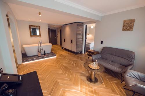 Classy Suite