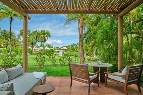 Junior Suite Garden View, Junior Suite, 1 King, Garden view