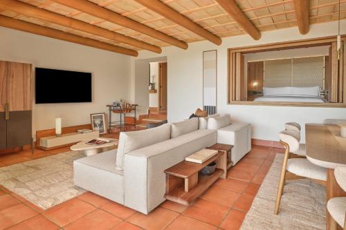 Grand - Butler Service, 1 Bedroom Suite, 1 King, Ocean view
