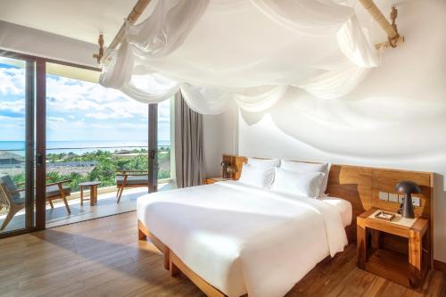 Deluxe Sea View with King Bed