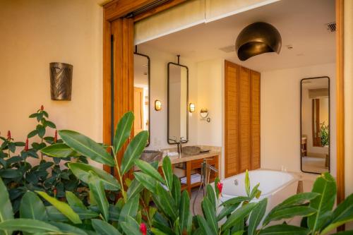 One-Bedroom Pool Villa with King Bed