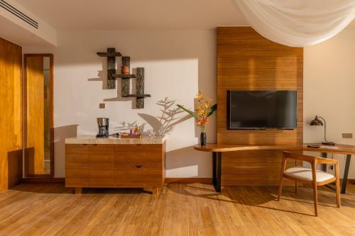 Deluxe Garden View with 2 Single Beds