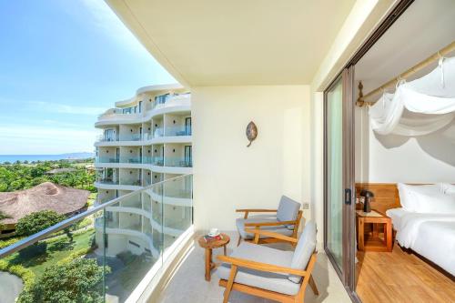 Deluxe Sea View with 2 Single Beds