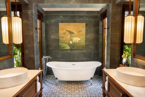 Grand Premium King Room