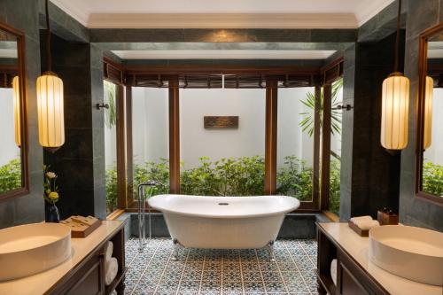 Private Pool Suite