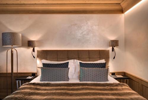 Double or Twin Room with Shower