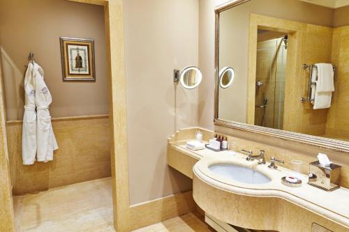 Grand Deluxe Room