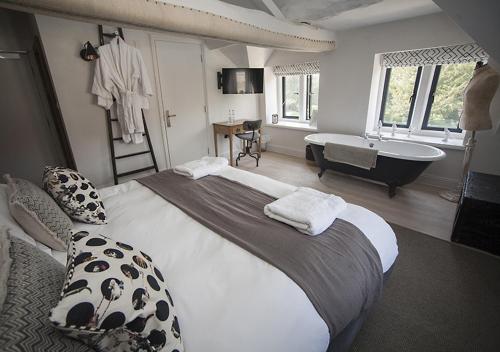 Large Double Room