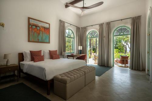 Deluxe Double or Twin Room with Sea View