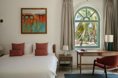 Deluxe Double or Twin Room with Sea View