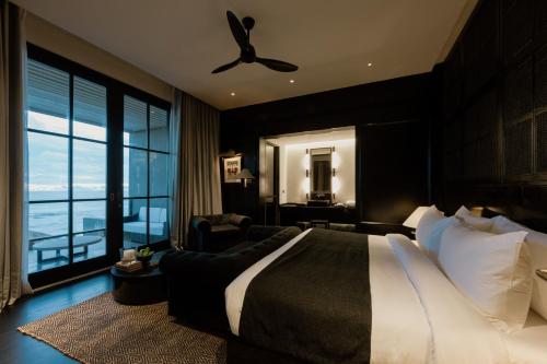 Villa Amed (with one way airport transfer)