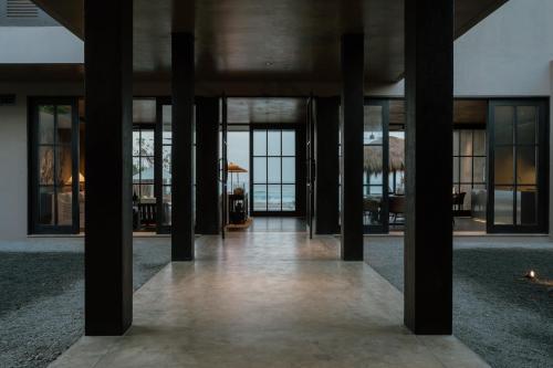 Villa Amed (with one way airport transfer)