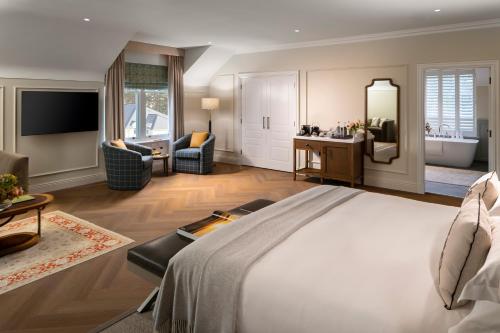 Dunluce Suite
