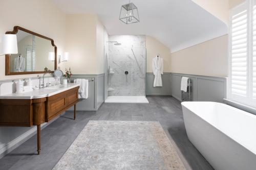 Dunluce Suite