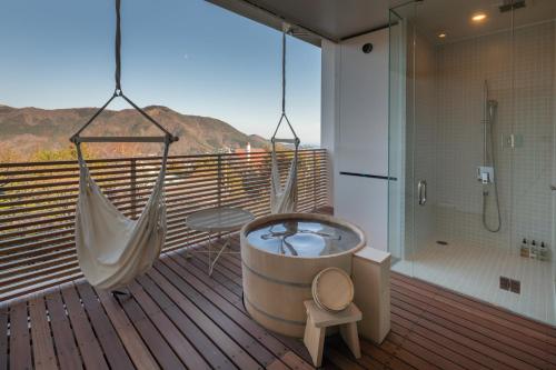 Twin Room with Shower
