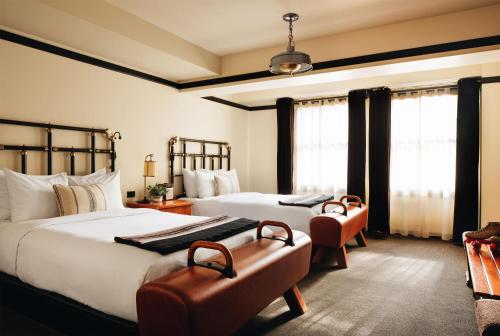Double Room with Two Double Beds and Accessible Shower - Disability Access